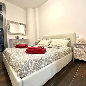 Apartment Axi House, Bologna
